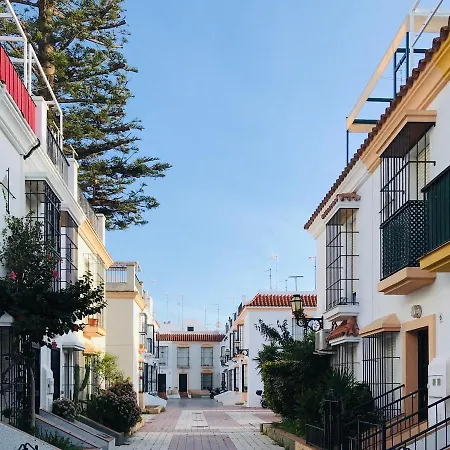 Chipiona/casa Adosada/centrico+playa/5plazas/garaje/ Holiday home *