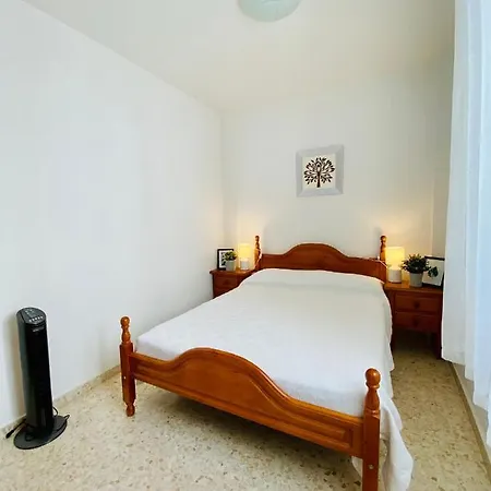 Chipiona/casa Adosada/centrico+playa/5plazas/garaje/ Holiday home